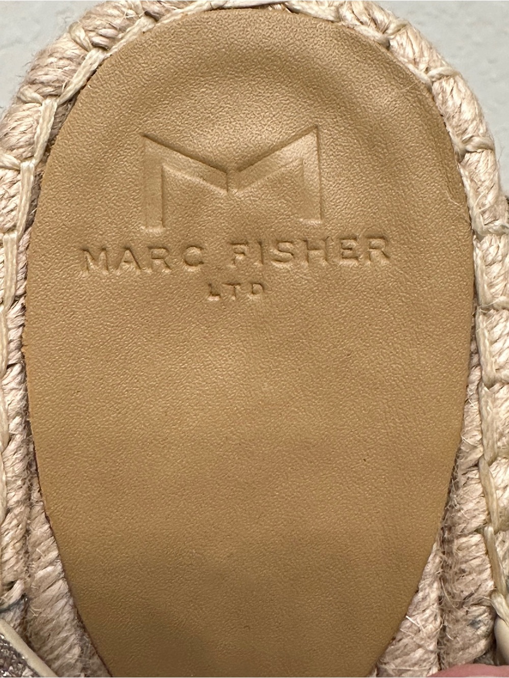 Marc Fisher LTD Gallia Gold Metallic Platform Espadrille Sandals Size 8 - Picture 5 of 10